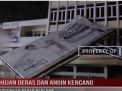 HUJAN DERAS DAN ANGIN KENCANG ROBOHKAN PAPAN REKLAME