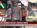 SAT BINMAS POLRES TANJAB TIMUR BAGIKAN TAKJIL KEPADA PENGUNA JALAN