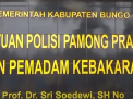 BELASAN PELAJAR SEDANG ASIK NONGKRONG TERJARING RAZIA SATPOL PP