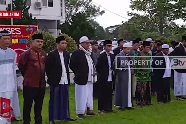 BUPATI TANJAB TIMUR JADI IRUP DI HARI SANTRI NASIONAL TAHUN 2022