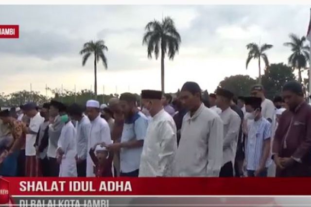 SHALAT IDUL ADHA DI BALAI KOTA JAMBI