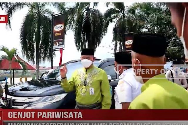 GENJOT PARIWISATA MASYARAKAT SEBERANG KOTA JAMBI BERSAMA BI GELAR KENDURI ADAT