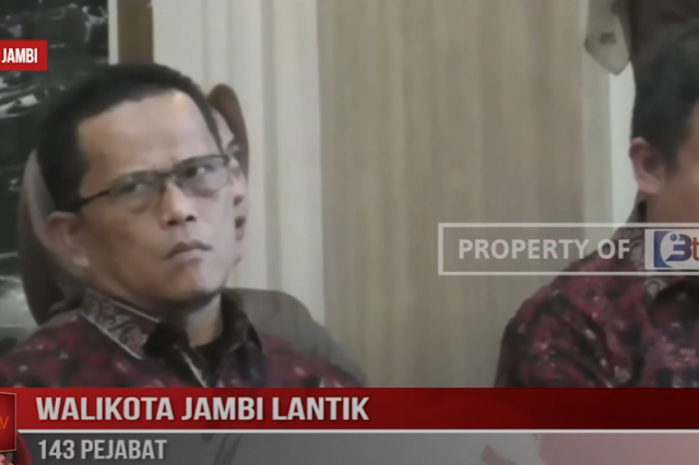 WALIKOTA JAMBI LANTIK 143 PEJABAT