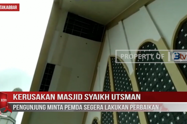 KERUSAKAN MASJID SYAIKH UTSMAN, PENGUNJUNG MINTA PEMDA SEGERA LAKUKAN PERBAIKAN