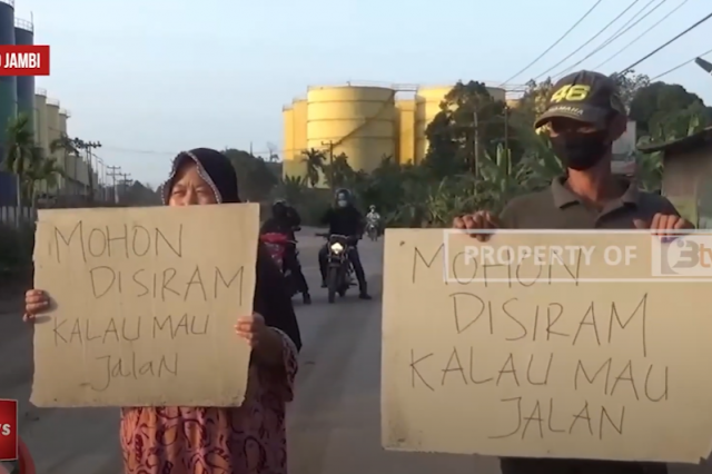 AKIBAT AKTIVITAS KENDARAAN PERUSAHAAN, PULUHAN TAHUN WARGA TALANG DUKU HIRUP DEBU JALANAN