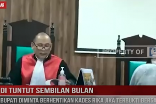 DI TUNTUT SEMBILAN BULAN, BUPATI DIMINTA BERHENTIKAN KADES RIKA JIKA TERBUKTI BERSALAH