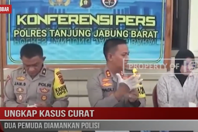 UNGKAP KASUS CURAT, DUA PEMUDA DIAMANKAN POLISI