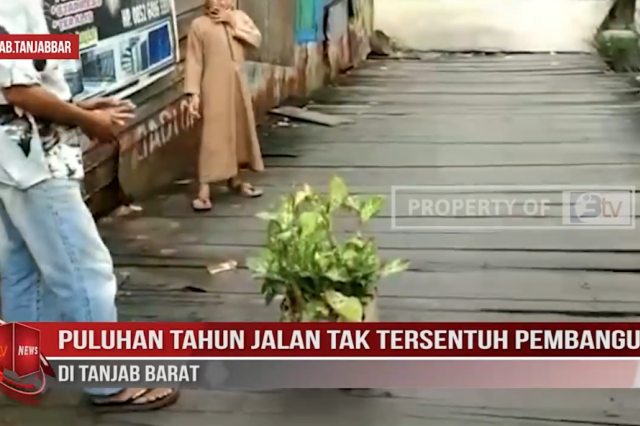 PULUHAN TAHUN JALAN TAK TERSENTUH PEMBANGUNAN DI TANJAB BARAT