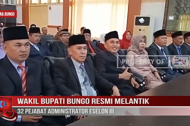 WAKIL BUPATI BUNGO RESMI MELANTIK 32 PEJABAT ADMINISTRATOR ESELON III