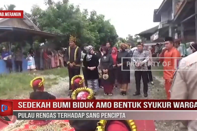 SEDEKAH BUMI BIDUK AMO BENTUK SYUKUR WARGA PULAU RENGAS TERHADAP SANG PENCIPTA