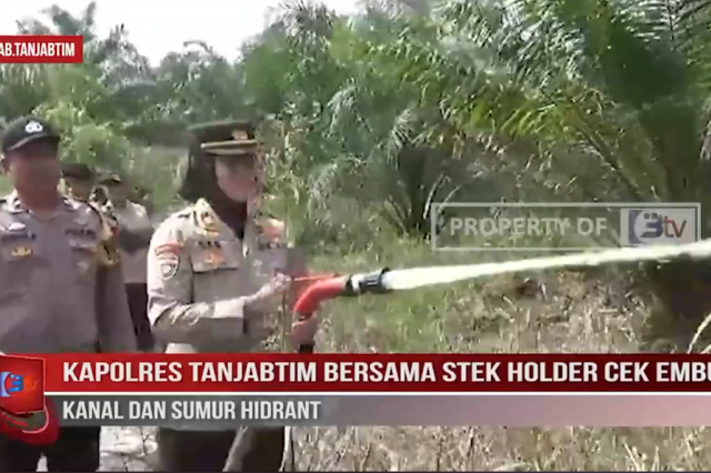 KAPOLRES TANJAB TIMUR BERSAMA STEAK HOLDER CEK EMBUNG, KANAL DAN SUMUR HIDRANT