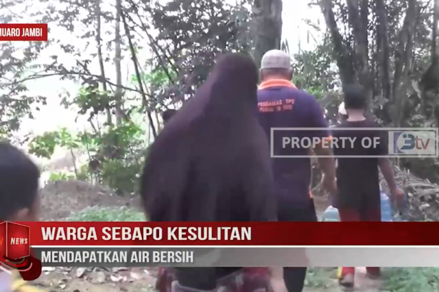 WARGA SEBAPO KESULITAN MENDAPATKAN AIR BERSIH