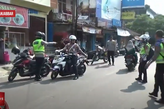 SATLANTAS POLRES TANJABBARAT TINDAK RATUSAN PELANGGAR LALULINTAS