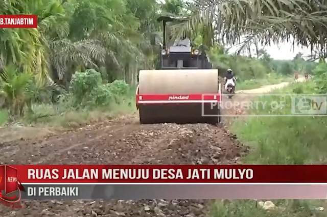 RUAS JALAN MENUJU DESA JATI MULYO DI PERBAIKI