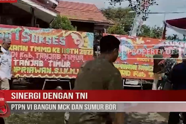 SINERGI DENGAN TNI, PTPN VI BANGUN MCK DAN SUMUR BOR