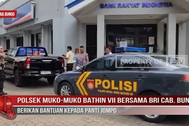 POLSEK MUKO MUKO BATHIN VII BERSAMA BRI CAB BUNGO BERIKAN BANTUAN KEPADA PANTI JOMPO