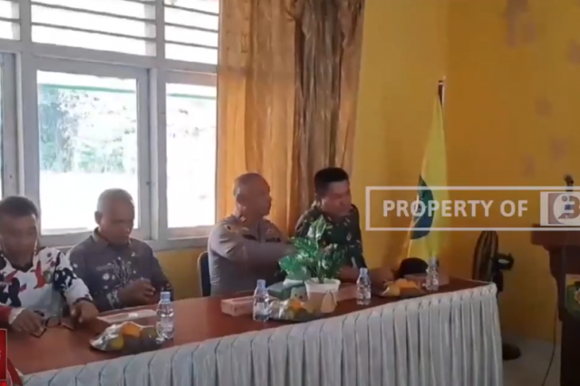 BUPATI BUNGO SERAHKAN SERTIFIKAT TANAH PROGRAM PTSL