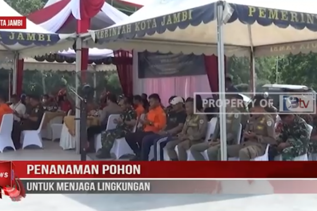 PENANAMAN POHON UNTUK MENGAJA LINGKUNGAN