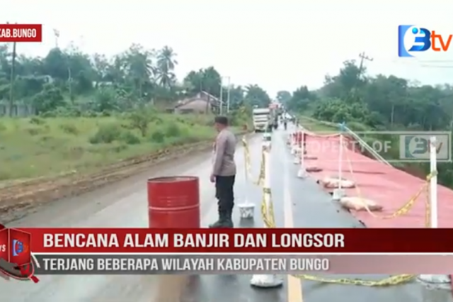 BENCANA ALAM BANJIR DAN LONGSOR TERJANG BEBERAPA WILAYAH KABUPATEN BUNGO