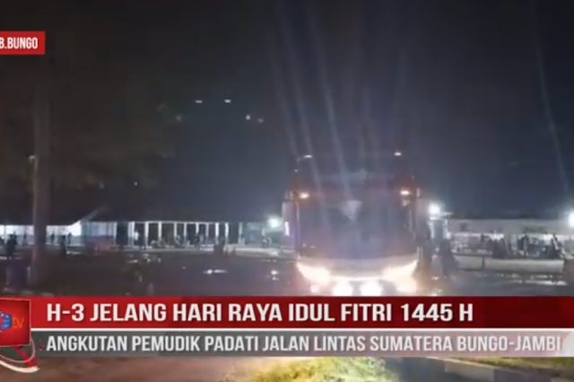 H 3 JELANG HARI RAYA IDUL FITRI 1445 H, ANGKUTAN PEMUDIK PADATI JALAN LINTAS SUMATERA BUNGO JAMBI