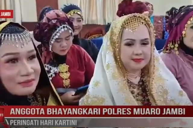 ANGGOTA BHAYANGKARI POLRES MUARO JAMBI PERINGATI HARI KARTINI