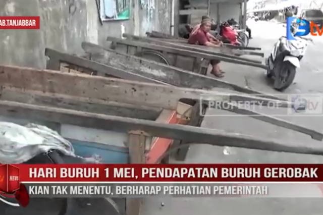 HARI BURUH 1 MEI, PENDAPATAN BURUH GEROBAK KIAN TAK MENENTU, BERHARAP PERHATIAN PEMERINTAH