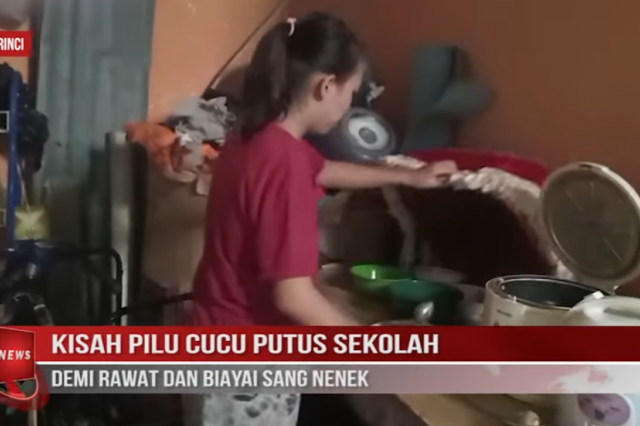 KISAH PILU CUCU PUTUS SEKOLAH DEMI RAWAT DAN BIAYAI SANG NENEK