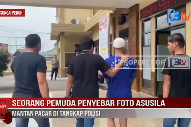 SEORANG PEMUDA PENYEBAR FOTO ASUSILA MANTAN PACAR DI TANGKAP POLISI