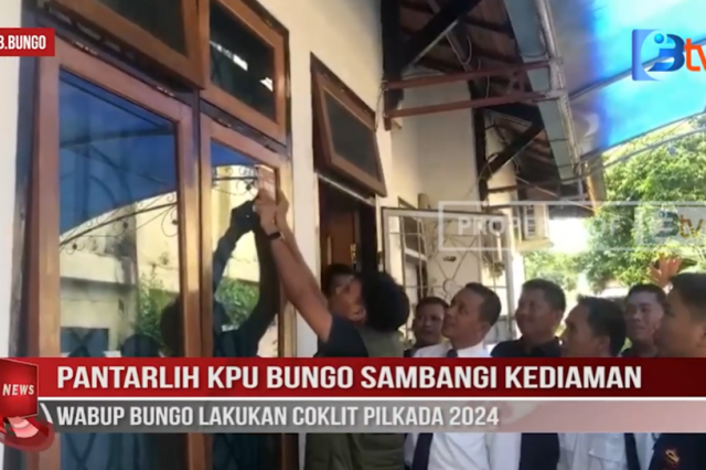 PANTARLIH KPU BUNGO SAMBANGI KEDIAMAN WABUP BUNGO LAKUKAN COKLIT PILKADA 2024