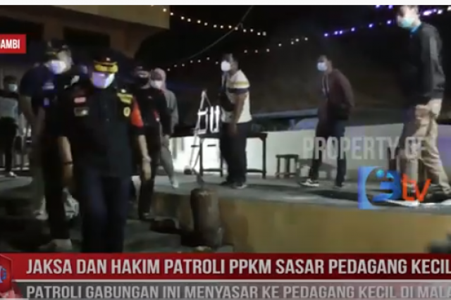 JAKSA DAN HAKIM PATROLI PPKM SASAR PEDAGANG KECIL