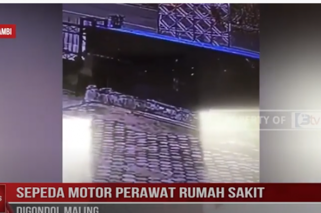 SEPEDA MOTOR PERAWAT RUMAH SAKIT DI GONDOL MALING