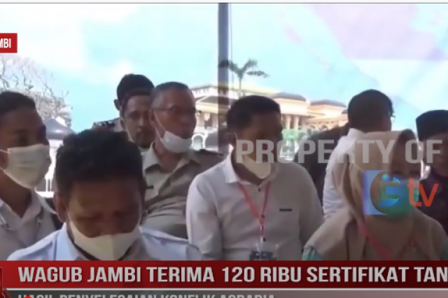 WAGUB JAMBI TERIMA 120 RIBU SERTIFIKAT TANAH HASIL PENYELESAIAN KONFLIK AGRARIA