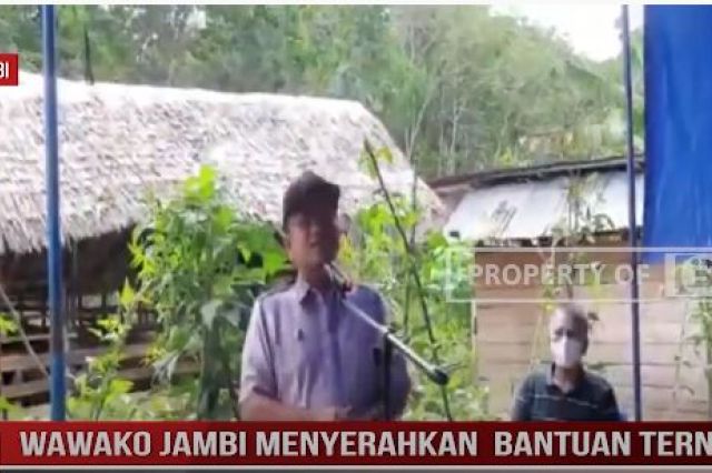 WAWAKO JAMBI MENYERAHKAN BANTUAN TERNAK SENILAI 230 JUTA RUPIAH